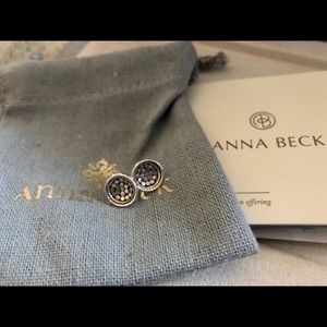 Selling beautiful Anna Beck Silver Disc Studs